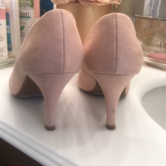 Forever 21 Suede Pumps Nude 6 - Picture 3 of 4